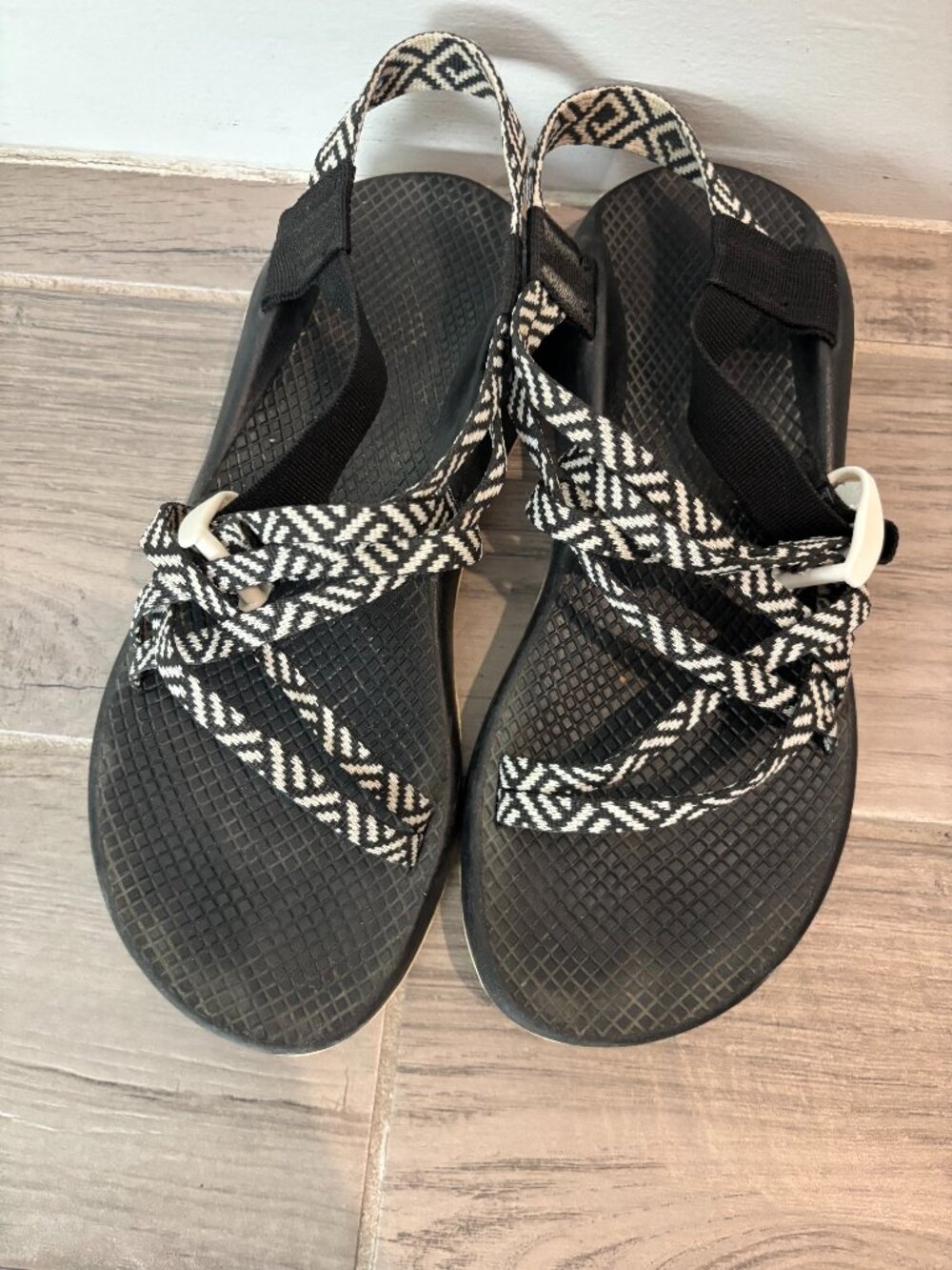 Chaco's adjustable sandals, size 9.  Black and white chevron pattern.